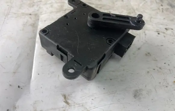 Hyundai Matrix Air flap motor/actuator Wd400000bw0