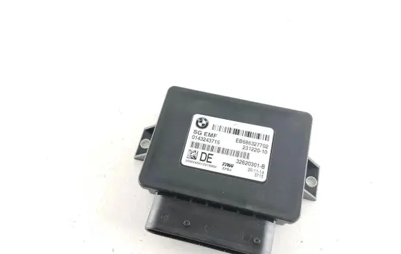 BMW 5 F10 F11 Hand brake control module 6863277