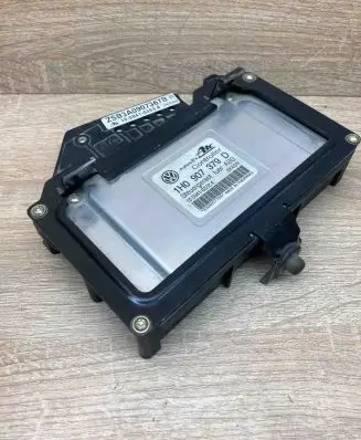 Volkswagen Golf III ABS control unit/module 1H0907379D 3A0907367B