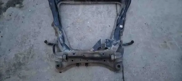 Nissan X-Trail T32 Front subframe