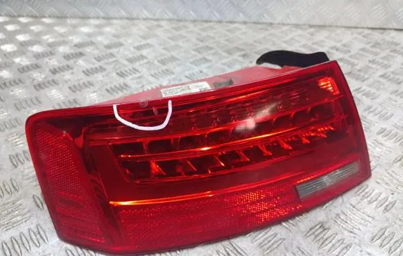 Audi A5 8T 8F Rear/tail lights 8T8945095F