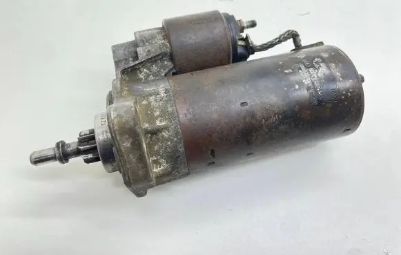 Volkswagen Transporter - Caravelle T4 Starter motor 068911023G 0331303070570
