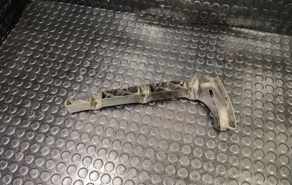 Audi A8 S8 D4 4H Rear bumper mounting bracket 4H0807454C