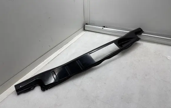 Volkswagen ID.4 Wiper trim 1568990001 1C806239