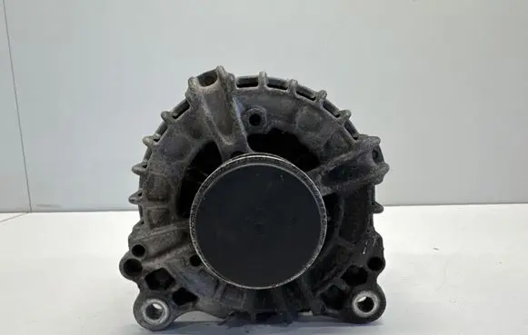 Volkswagen PASSAT B7 Generator/alternator 03L903024F 0125811027