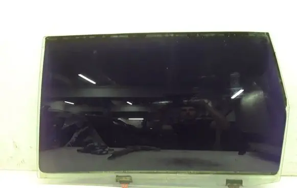 Rear door window glass