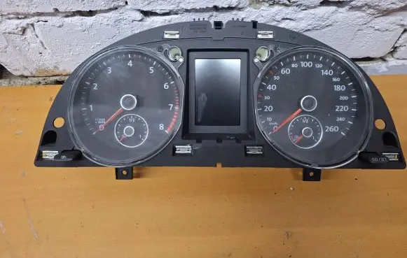 Volkswagen PASSAT B6 Speedometer (instrument cluster) A2C53219792 A2C53375911