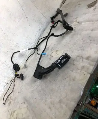 Volvo XC40 Front door wiring loom 32343907aa