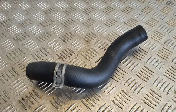 Honda CR-V Engine coolant pipe/hose