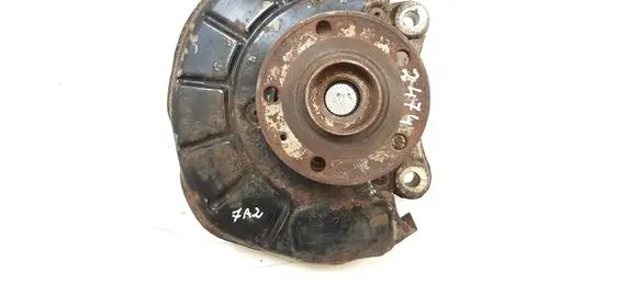 Volkswagen PASSAT CC Front wheel hub