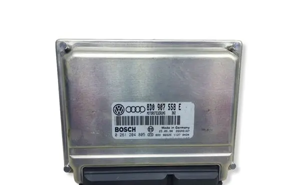 Audi A4 S4 B5 8D Engine control unit/module 8D0907558EKASACJ 8D0907558E 0261204805