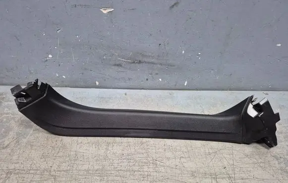 Audi RS Q8 Centre console side trim rear 4M8867608