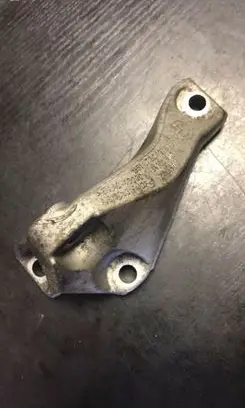 BMW 1 E81 E87 Fuel pump bracket 7804376