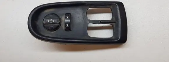 Iveco Daily 35 - 40.10 Wing mirror switch