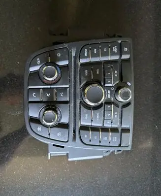Opel Meriva B Radio/CD/DVD/GPS head unit 13346043 100615B21050 28267445