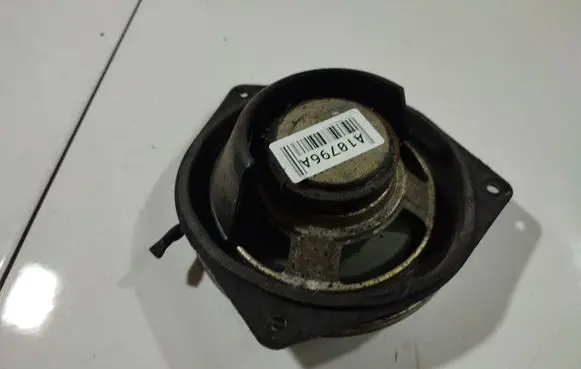 Subaru Legacy Front door speaker