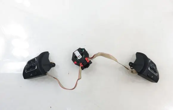 Volkswagen Tiguan Multifunctional control switch/knob 5C0959537 5K0959542A 5C0959538A