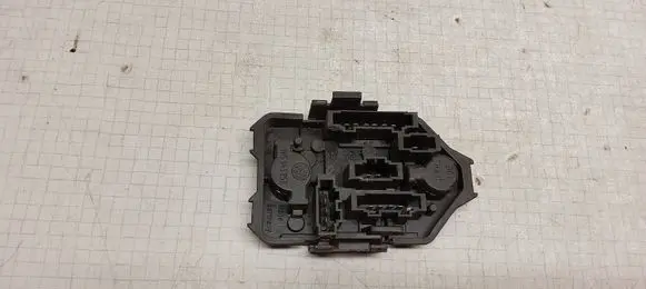 Volkswagen PASSAT B4 Tail light bulb cover holder 1H5945257