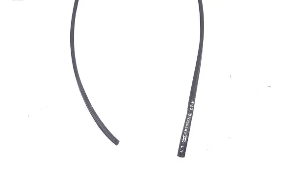 Land Rover Discovery 3 - LR3 Rubber seal rear door 