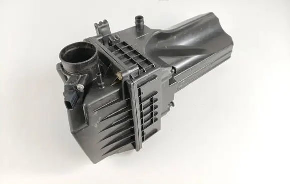 Ford Fiesta Air filter AV219600AA