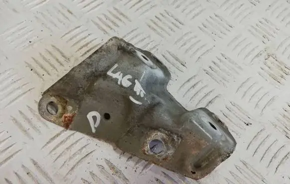 Renault Laguna III Fender mounting bracket 620430008R
