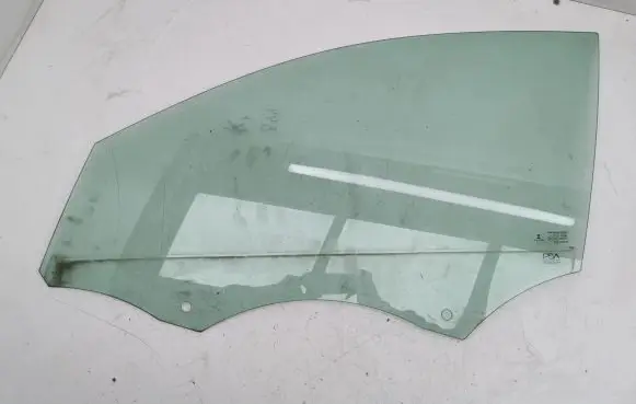 Citroen C4 III e-C4 Front door window glass four-door