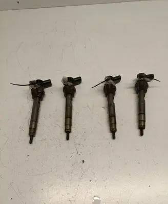 BMW 5 F10 F11 Fuel injector 7810702