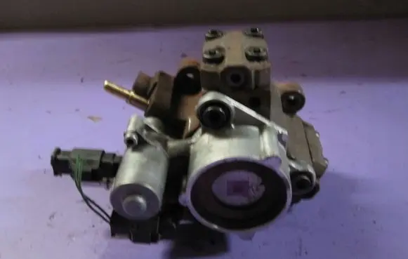Ford Transit Fuel injection high pressure pump A2C59517043