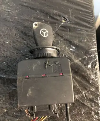 Mercedes-Benz B W245 Ignition lock 1695451908 04156921 4026365341406141