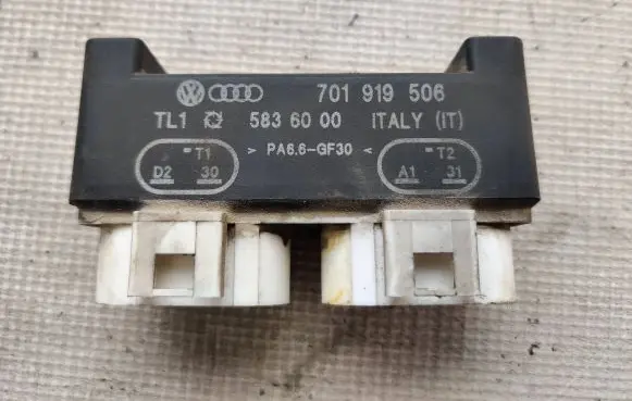 Volkswagen Transporter - Caravelle T4 Coolant fan relay 701919506 5836000