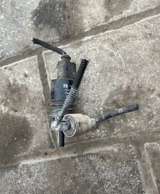 Opel Meriva B Windscreen/windshield washer pump 13250357 3240117