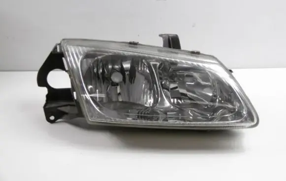 Nissan Almera Tino Headlight/headlamp