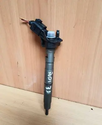Audi A6 S6 C6 4F Fuel injector 059130277Q