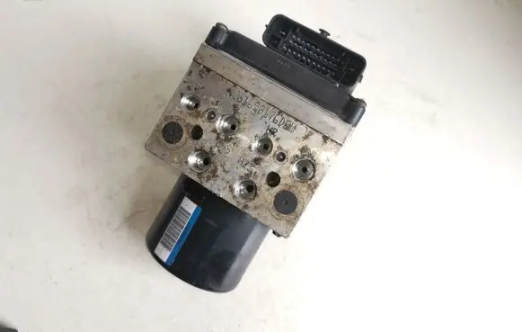 Volkswagen PASSAT B6 ABS Pump 3C0614109P
