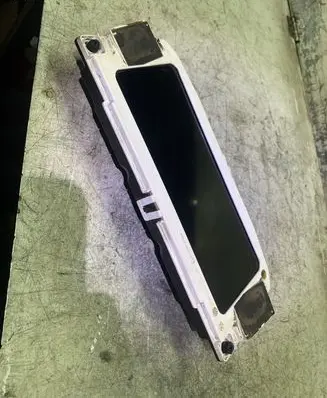 Peugeot 308 Speedometer (instrument cluster) 9835847680