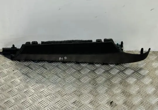 Mercedes-Benz C W205 Other trunk/boot trim element A2056900344