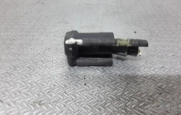 Volvo XC90 Windscreen/windshield washer pump