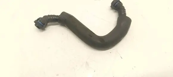 Audi Q3 8U Breather hose/pipe 06J103221A