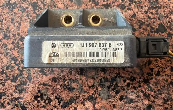 Audi A3 S3 8L ESP acceleration yaw rate sensor 1J0907657B 1J1907637B