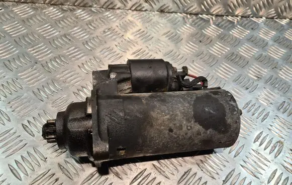 Volkswagen PASSAT B4 Starter motor