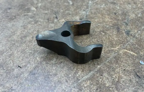 BMW 5 F10 F11 Fuel Injector clamp holder 13537809798 7809798 13534726100