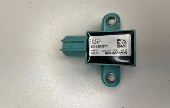 Audi A5 8T 8F Airbag deployment crash/impact sensor 8K0955557C 5WK4389902