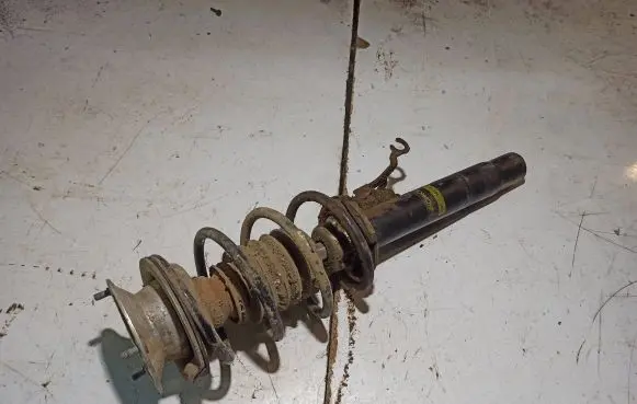 BMW 3 E90 E91 Front shock absorber with coil spring