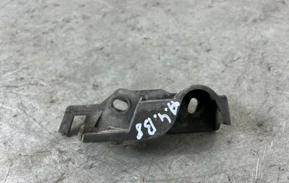 Audi A4 S4 B8 8K Front bumper mounting bracket 8K0807283E