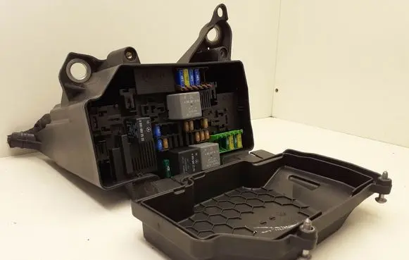 Mercedes-Benz GLC X253 C253 Fuse box set A2055400182