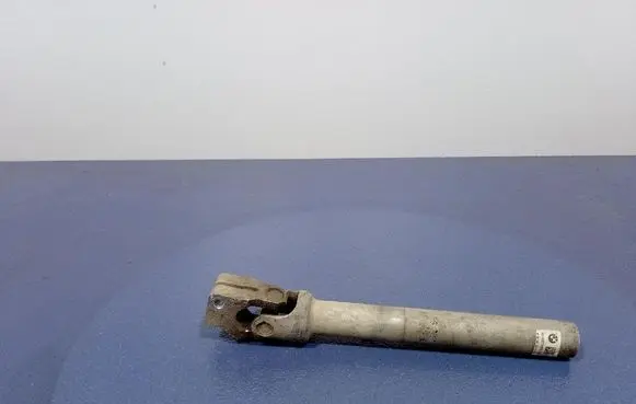 BMW X6 M Steering wheel axle 6871959