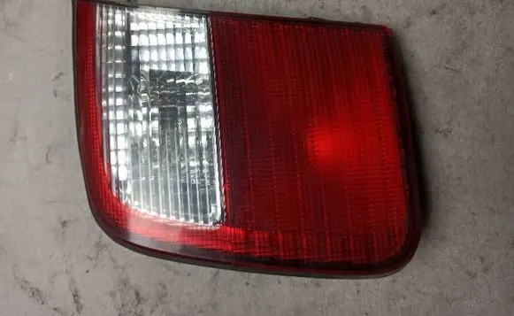 Subaru Forester SF Tailgate rear/tail lights 226-20697