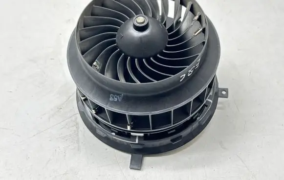 Mercedes-Benz EQC Heater fan/blower 0130309006 T83472BA GBA135VCW