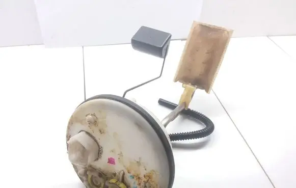 Toyota Avensis Verso In-tank fuel pump 