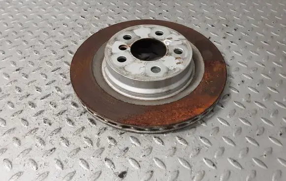 BMW X1 U11 Rear brake disc 6891086 34206891086